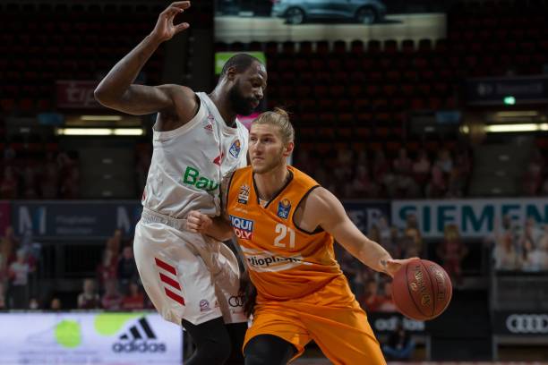 关键时刻发 关键时刻发