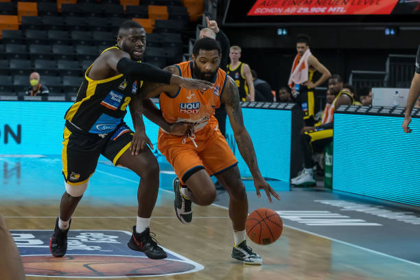 更是一场关 更是一场关